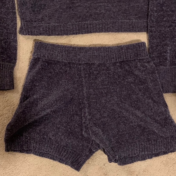 Gray 2 piece set - Picture 3 of 3